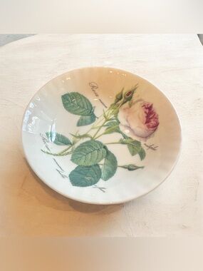 Redoute Roses Roy Kirkham Dessert Porcelain Bowl - 7”
